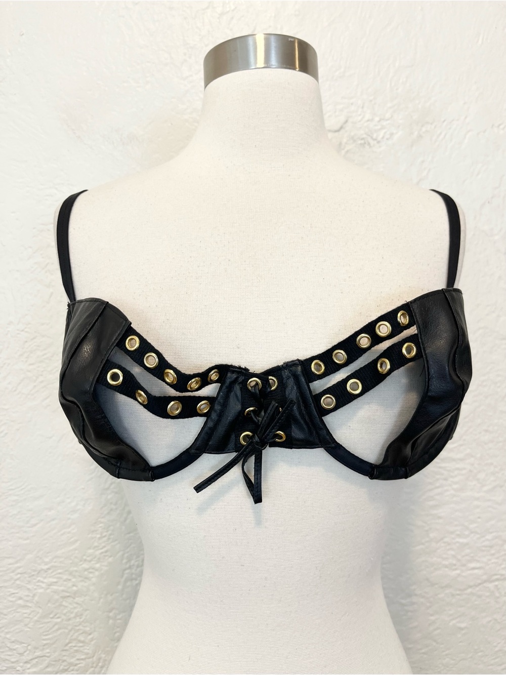 Black Faux Leather Bra Top Cut Out Grommet Lace Up Rave Festival EDM Large L